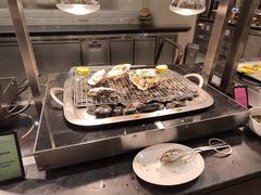 -亚龙湾希尔顿自助餐厅·海鲜·烧烤·沙滩BBQ·现场乐队