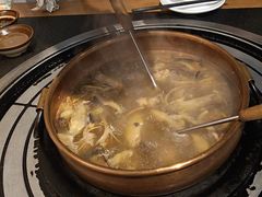 -阿山卓·野生菌火锅·纳西火塘烤肉