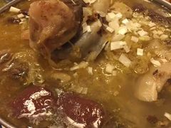 -闯关东东北农家菜(崂山石老人店)