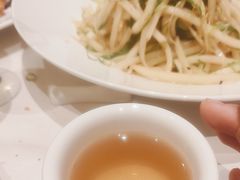 -八大碗·地道东北菜(中街店)