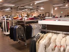 -巴宝莉工厂店/折扣店(工厂店)