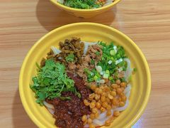 -吴佳拌米粉(川大店)