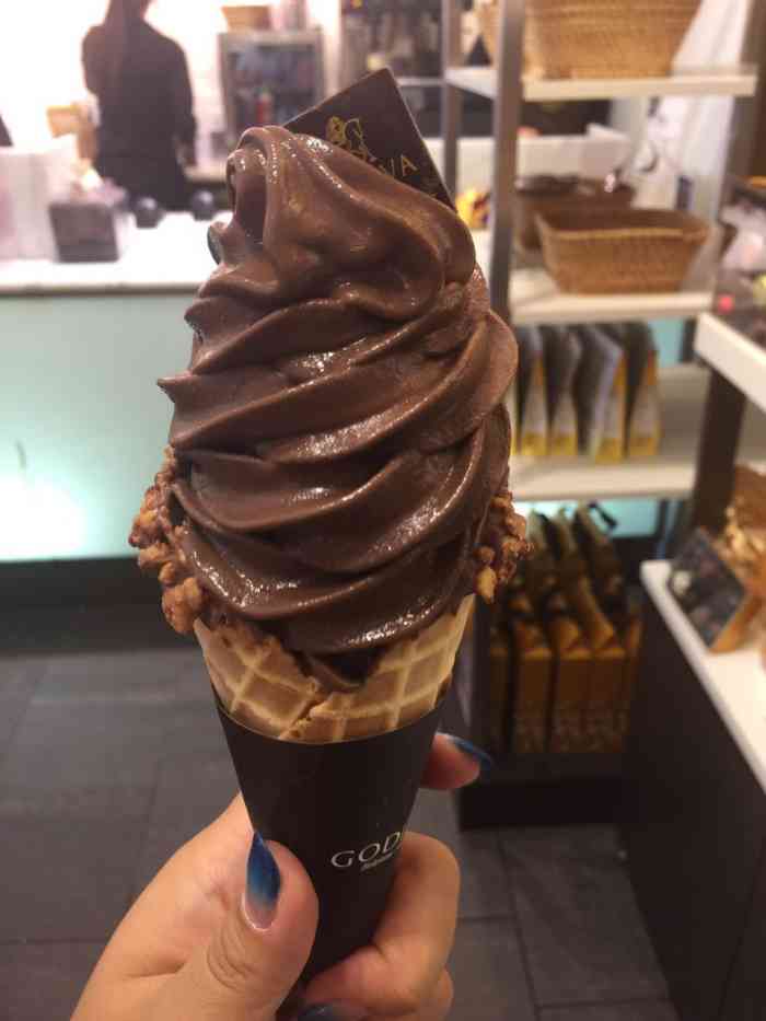 歌帝梵(grapevine court)-"我喝了两杯奶昔!