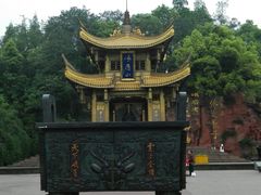 -峨眉山报国寺
