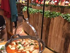 -老滇山寨•云南特色菜•地方菜•民族风情歌舞表演(金碧店)