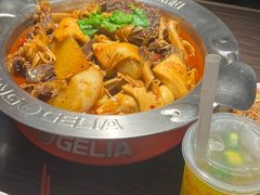 -胖哥俩肉蟹煲(盐城金鹰国际店)