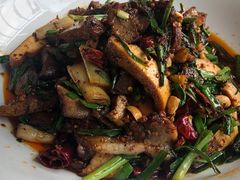 -老鼎万春卤菜(五代传承创始老店)