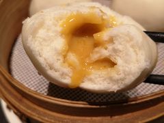 蟠桃爆浆流沙包-鹊玥·粤菜小馆(汇智国际商业中心店)