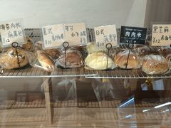 -沁屋面包店(人民东路店)