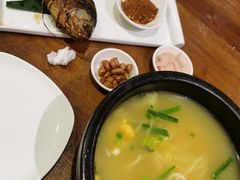 原味过桥米线-滇越乘象云南餐厅(次渠店)