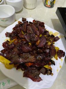 堡子生态带皮马肉馆-"人生第一次吃马肉啊,来石林泡温泉,大众点.