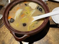 京城酥肉锅-四季民福烤鸭店(西单华威约饭街店)