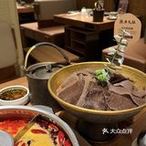 被这家万象城巴奴毛肚火锅拿捏得死死的！