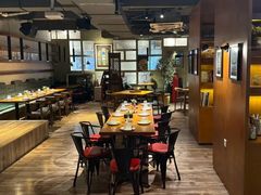 -JINNS锦时 steak&pizza(浸信会礼拜堂旧址店)