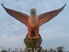 巨鹰广场 (Eagle Square)-巨鹰广场