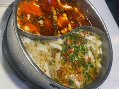-德林酸菜鱼火锅(南丹店)