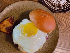 牛肉汉堡-Apollo·西班牙小酒馆(安福路店)