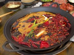-黄潇洒老火锅(九眼桥宏济巷店)