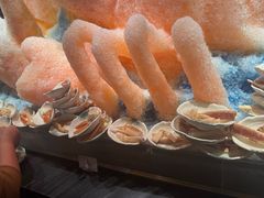 -雍容荟帝王蟹活龙虾展台自助(IFS黑金店)