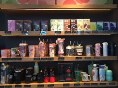 零售区-星巴克(蔡伦路店)