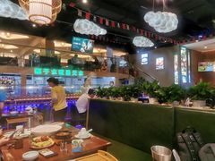 大堂-龙泉人椰子鸡·糟粕醋·地标海南菜(龙昆南店)