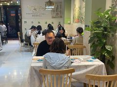 大堂-丽丽三鲜螺蛳粉(田林路店)