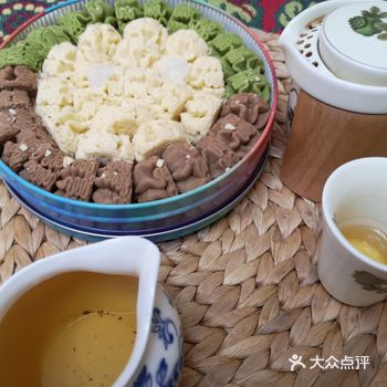 宅在家的日子也要丰富多彩，午餐后就到了，下午茶时间