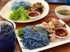 猪肉拌面-蝶豆花蓝面条
