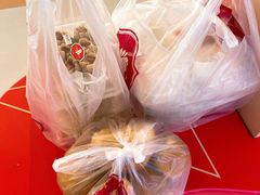 -白玉兰食品甜凤店(合生汇店)