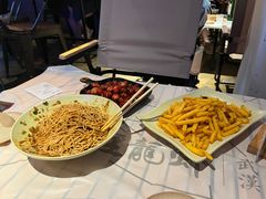 -巴厘龙虾·榜首油焖大虾(音乐学院·沿江酒馆店)