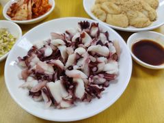 白灼八爪鱼-屋里家延边朝鲜族冷面(南园店)