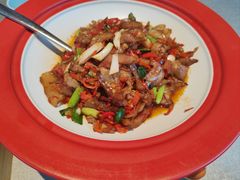 -有红鸡毛店·川菜(建设路店)