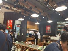 -潮界(LU·ONE凯德晶萃广场店)