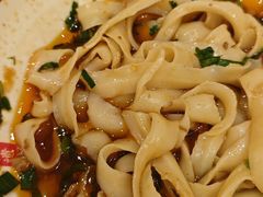 -顺溜·手工刀削面·黑金店(铜锣湾店)