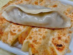 肉三鲜锅贴-春水锅贴·传统鲁菜(大明湖店)