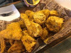 -BHC炸鸡(明洞总店)