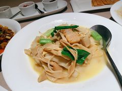 农家笋衣-荣轩(新荣记环球金融中心店)