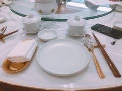 餐具摆设-喜鼎海胆水饺(平安金融中心店)