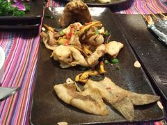 -香巴拉云南餐厅(华莱坞店)