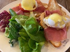-Common Table · Brunch & Coffee