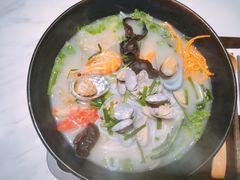 -蒙小妹骨汤饭.米线(新光路店)
