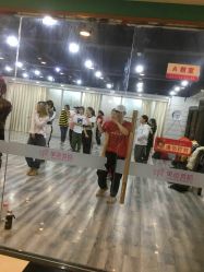 点击看大图 -单色舞蹈