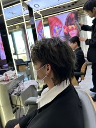 -藤野造型烫发染发