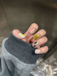-UGIRL有个美甲