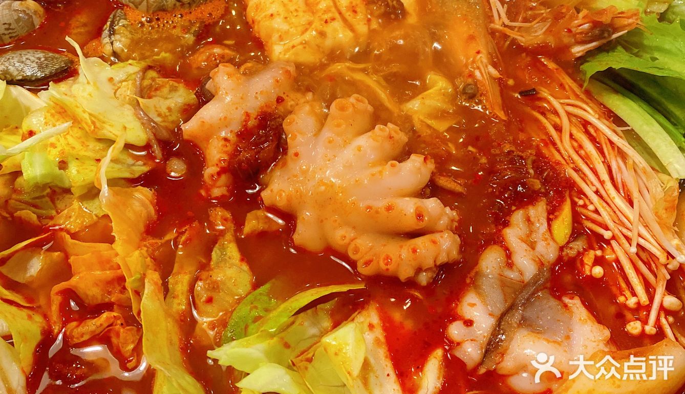 超级正宗的韩式炸鸡火锅🌟