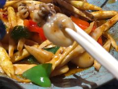-东来菜馆•手抓海鲜家常菜•海鲜锅贴(鸽子窝店)