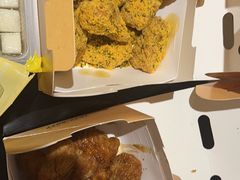-BHC炸鸡(明洞总店)