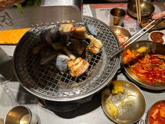 -草家酱蟹炭火烤肉店(珲春南路一店)