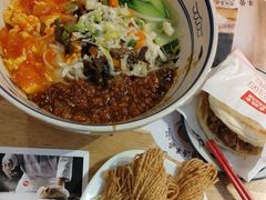 -秦䩊会·陕西biangbiang面(畹町路店)