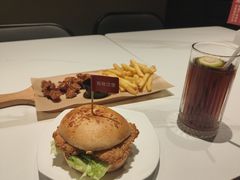 -必胜客(欧亚卖场店)